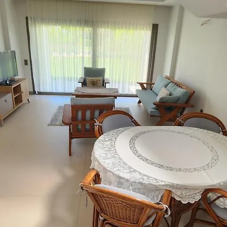 Muestakil * Kusadası